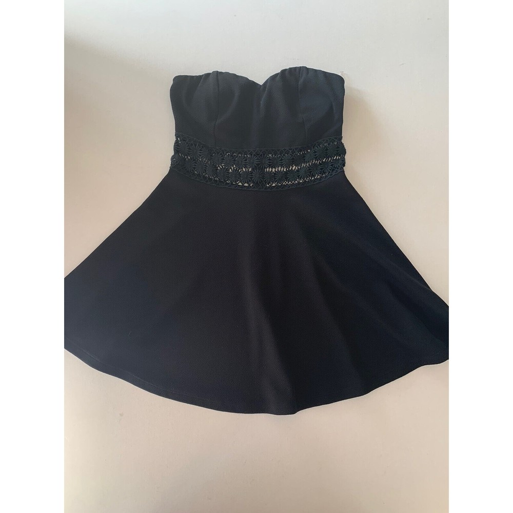 Necessary clothing Dress Black Sweetheart Neckline Lace Belt Size 4